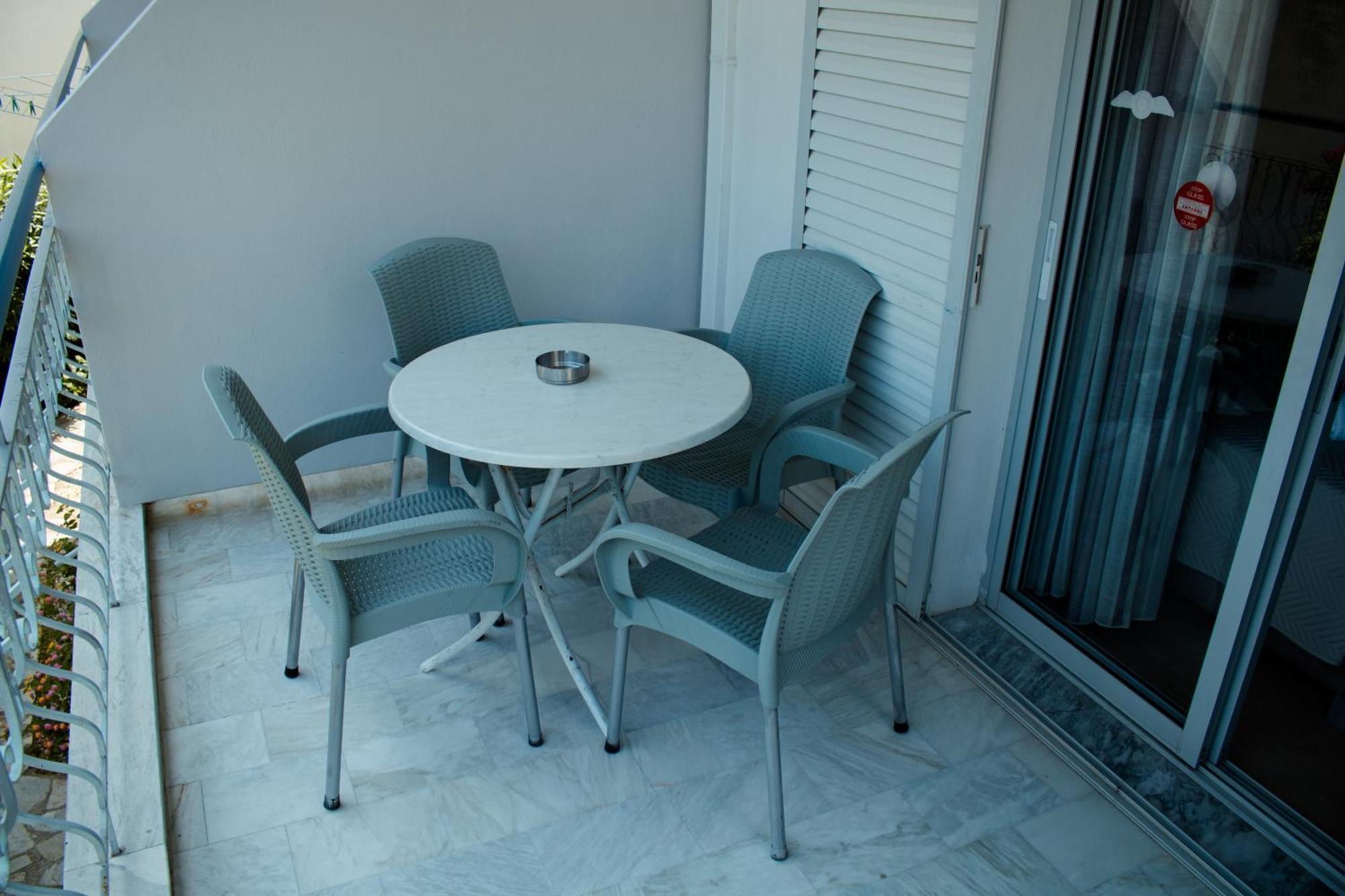 Vicky Apartment Hanioti Exterior photo